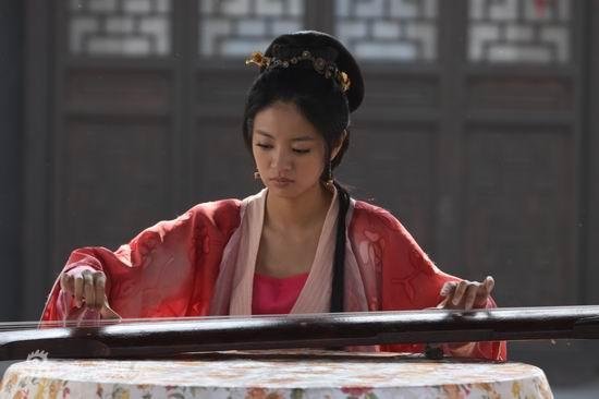 新水浒传里.安以轩演的哪个角色?