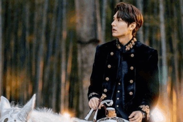 韩剧推荐(十大必看韩剧排行榜)