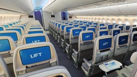 东方航空发布真空乘遇到假空乘视频,视频中假空乘有哪些地方不合理?