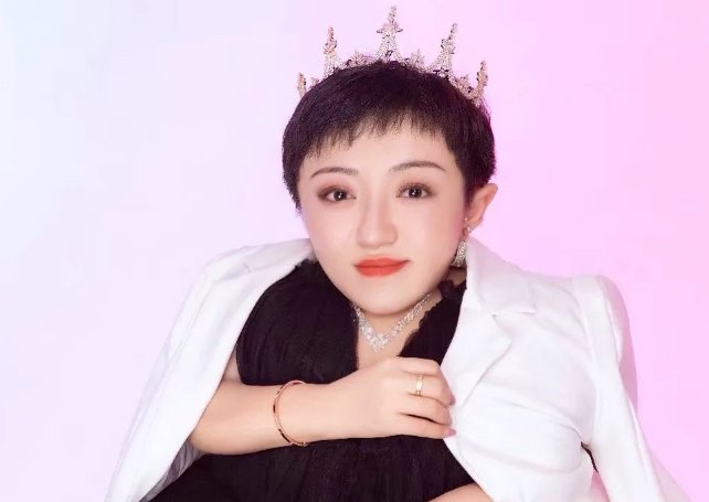 女富豪李喜梅简历