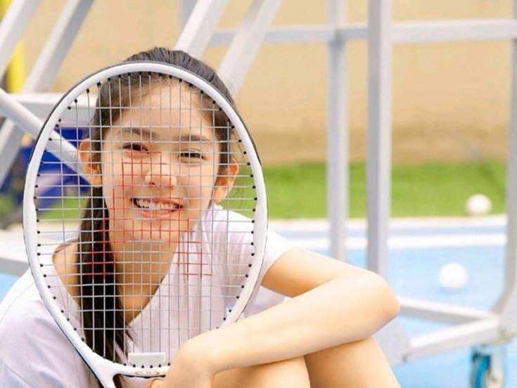 男朋友和他朋友一起出去玩，怎么办？