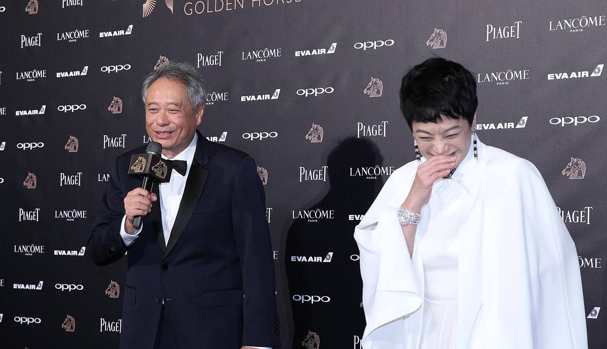 香港金马奖每年在几月份开幕