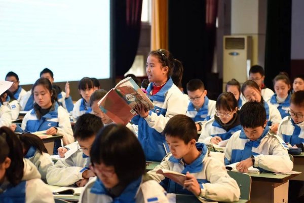 猥褒的拼音是什么？