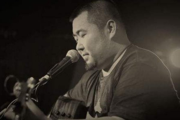 “董小姐”这首歌到底说的是什么意思？