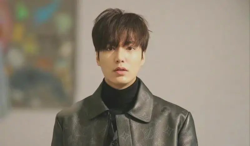 李敏镐晒与孔孝真亲密合照,他们之间的cp感如何?