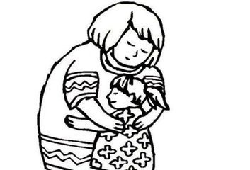 外孙女蹲下给生病姥爷当凳子,外孙女的行为值得表扬吗?