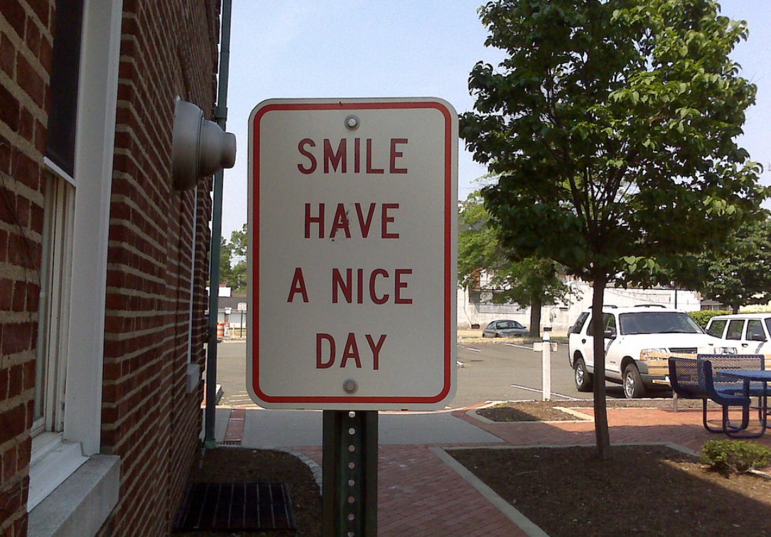 祝你有一个愉快的一天用英语怎么写