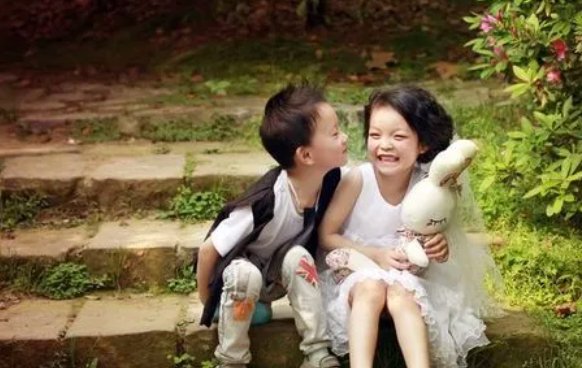 弟弟的女儿叫什么？