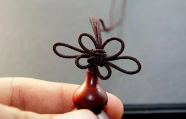 手链中国结的编法