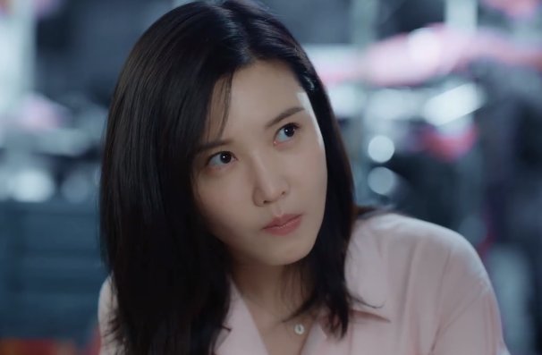 彭冠英地摊求婚杨子姗被拒，这样的求婚场面你见过吗？