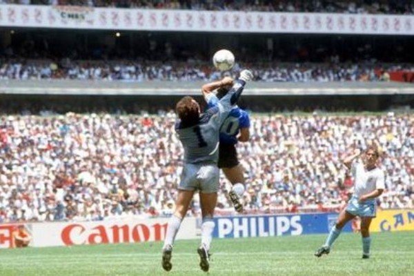 有人说梅西是“上帝之手”,“上帝之手”在足赛中是怎么回事?