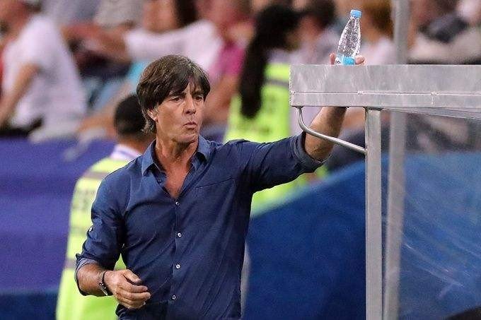 2020年欧洲杯预选赛德国队主场2:4输给荷兰,主帅勒夫会有哪些反思?