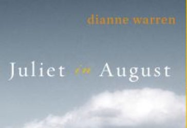 in the August和in August的区别？