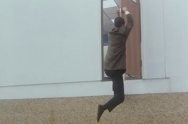 周星驰推门杀死人的电影叫什么