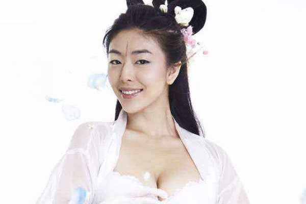 萨瑶瑶的作品尺度 长相很一般把自己给卖了