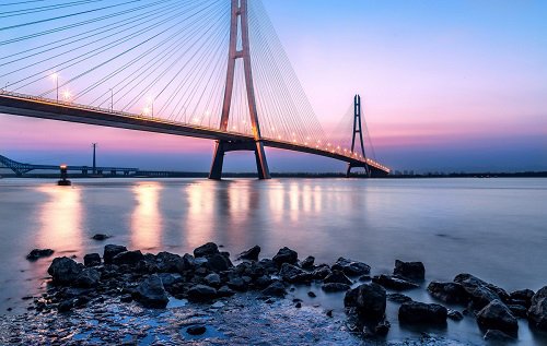 三峡大坝开启3孔泄洪,到底是抗旱还是泄洪?