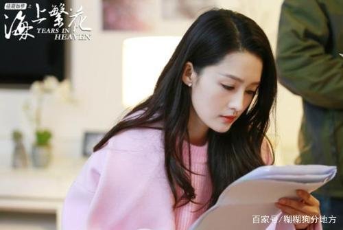 李沁和窦骁的老剧新播,海上繁花为何积压了四年?