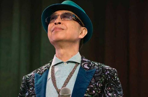 万里长城永不倒原唱