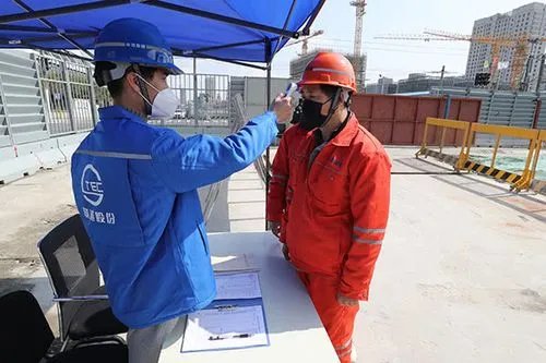 上海复工复产后居民出不去回不来,为何会出现这种问题?