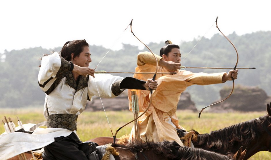 霜花店讲述了什么故事？