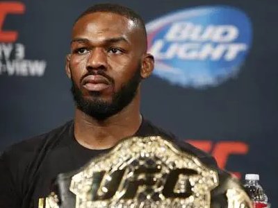 为什么Mr Jones'后面要加's？