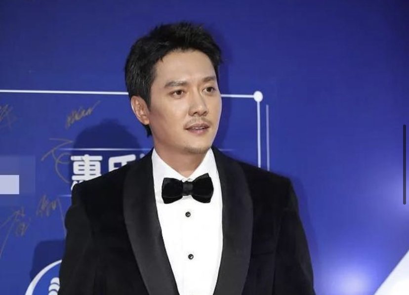 冯绍峰：细手腕和细脚腕终于被发现了，这是怎么回事？