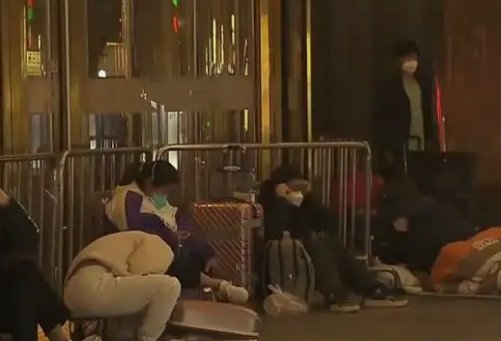 男子因生计打石膏离沪，若不是生活所迫，他会这么做吗？