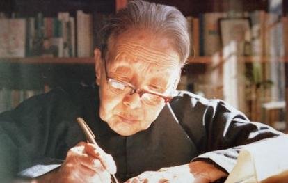 《我们太太的客厅》原文和解读?