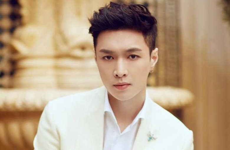 张艺兴的原名是什么。