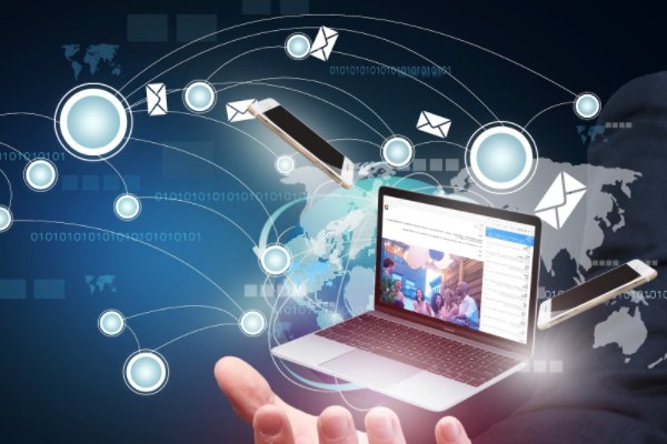 internet最初创建时的应用领域是( )。