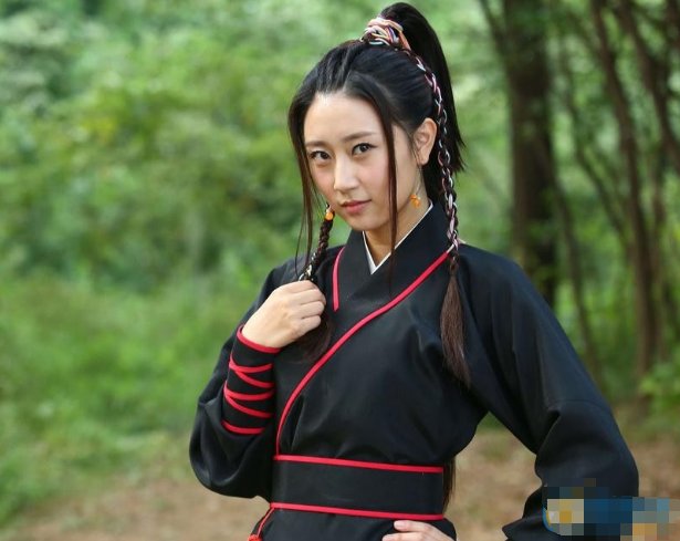 寻侠英雄传之阴阳爪扮演叶彤的是谁