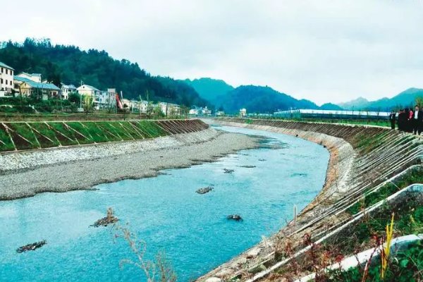 河堤的拼音怎么读