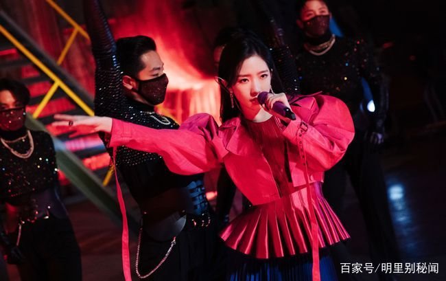 哪些明星的表现,被称为了今年跨年晚会劝退节目单?