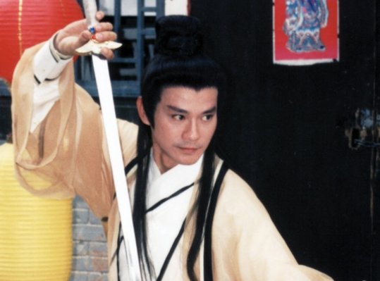 关于香帅传奇上官无极什么时候破的身