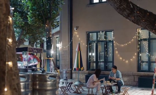 彭冠英地摊求婚杨子姗被拒，这样的求婚场面你见过吗？