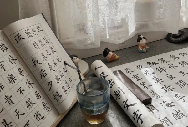 吴楚东南坼的下一句