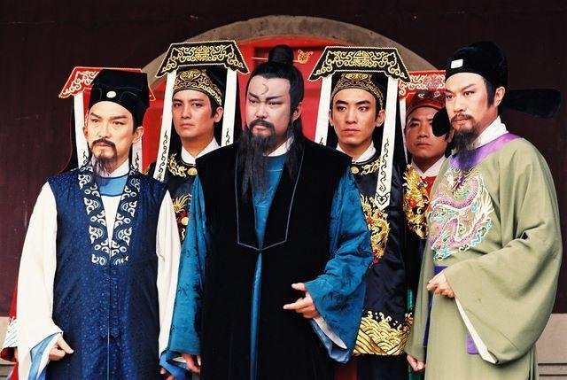 93版《包青天》共多少集?