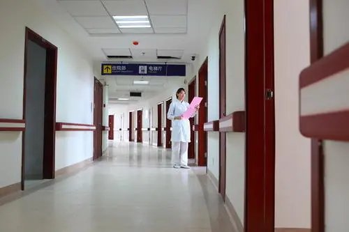 石家庄男子跨年夜住院被老婆气到闭眼,他老婆究竟如何招惹他了?