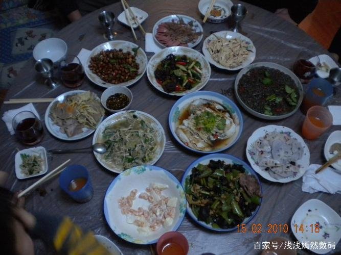 老公去世一年,儿子连团圆饭都不跟我吃却要我帮他看孩子,我该怎么办?