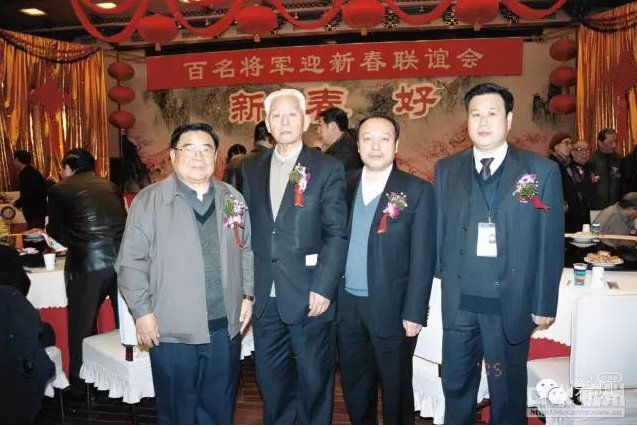 张岩军长父亲是谁