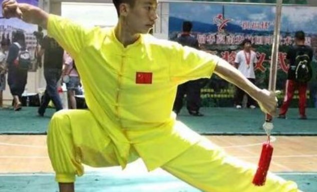 雷小翼是世界冠军吗？