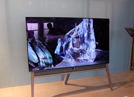 买电视机去哪个购物平台买比较好，求推荐买什么牌子的比较好，预算在一千以内