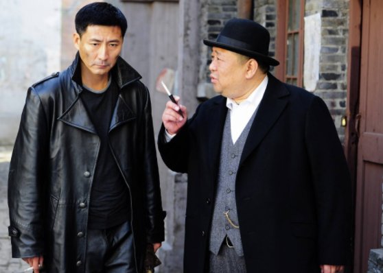 飞虎神鹰中光复社里的内奸是谁