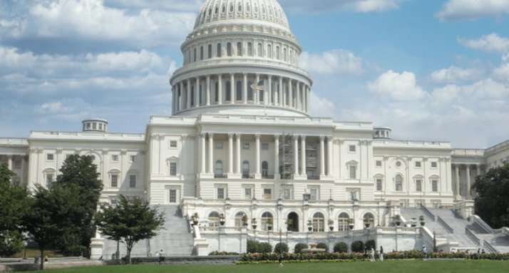 侃爷未通过总统候选人资格审核，他为何要起诉选举长官？