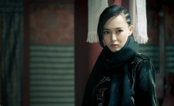 《盗墓笔记》阿宁为什么要当人蛇？