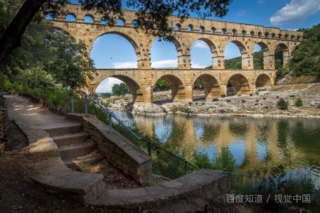 essie英文名什么意思