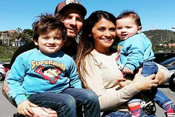 梅西谈过几个女朋友