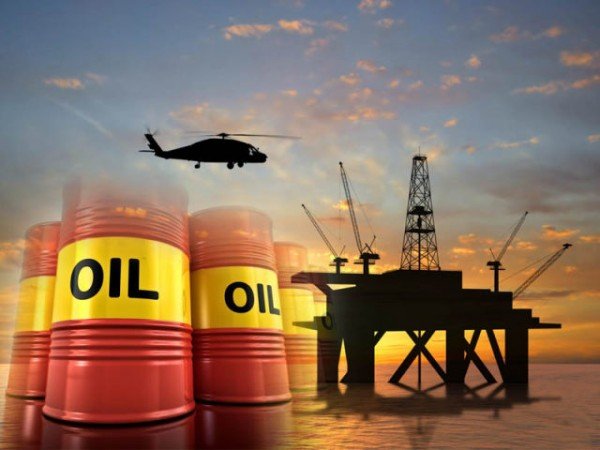 国际油价下跌超10%，导致下跌的原因是什么？