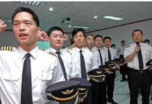 国航一机长辞职被索赔1066万元，培养一个国航机长到底要花费多少钱？