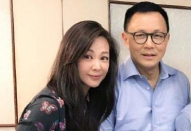 52岁王馨平为舅父曾江庆生，他们的状态如何？